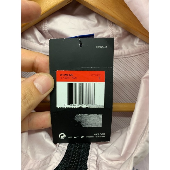 Nike Sportswear Windbreaker Jacket Women’s L‎ Hooded Raincoat Logo Zip NWT - Picture 7 of 12